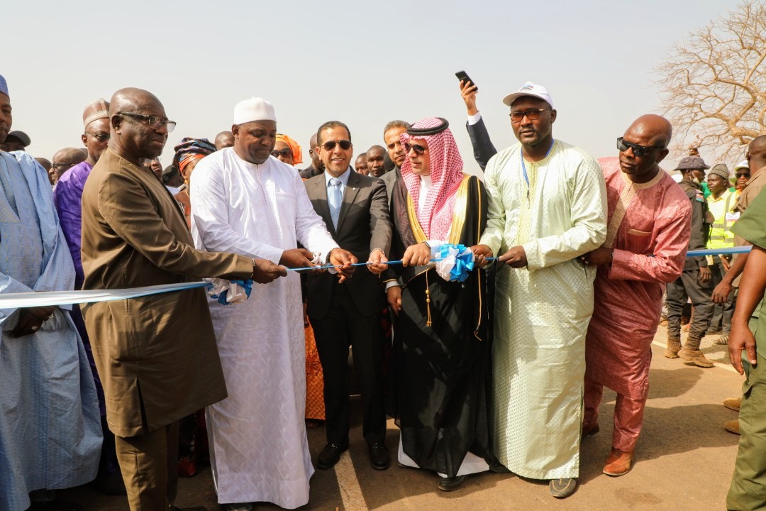 President Adama Barrow Saturday made the historic inauguration of the 121 kilometer Laminkoto-Passimas road in URR calling it a fulfilment goal of completing the Gambia’s North Bank trunk road to bituminous standard