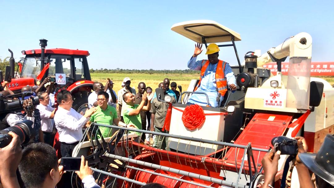 PRESIDENT BARROW VISITS FARM PRODUCING MADE-IN-THE GAMBIA RICE